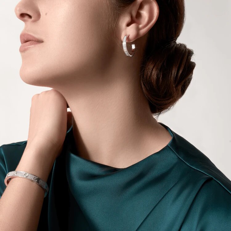 Pulsera LOVE empedrada en 3 líneas